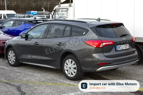 Ford Focus hatchback for sale in Kenya, import from UK, photo 2